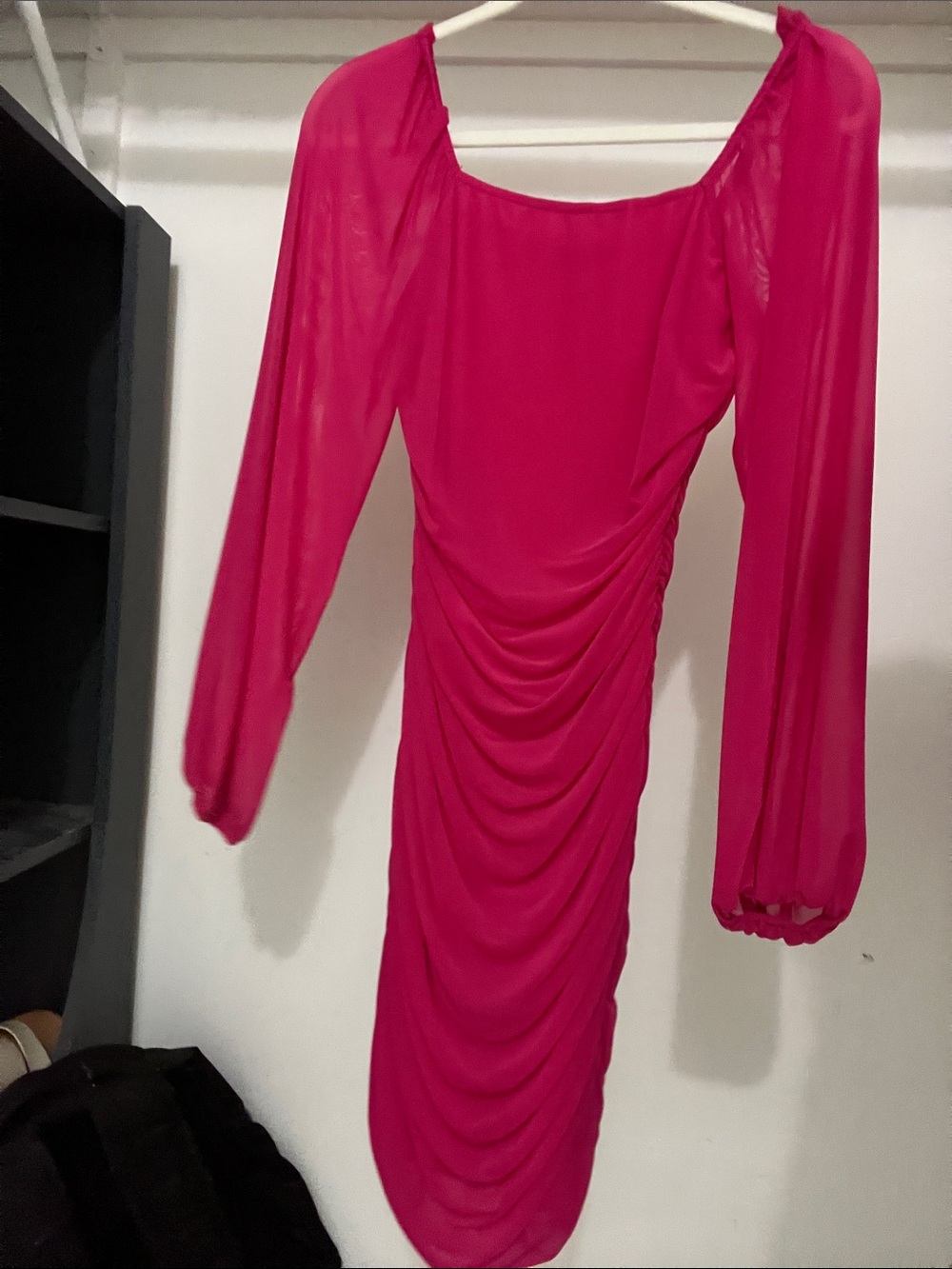Elegant Fuchsia Long-Sleeve Ruched Dress
